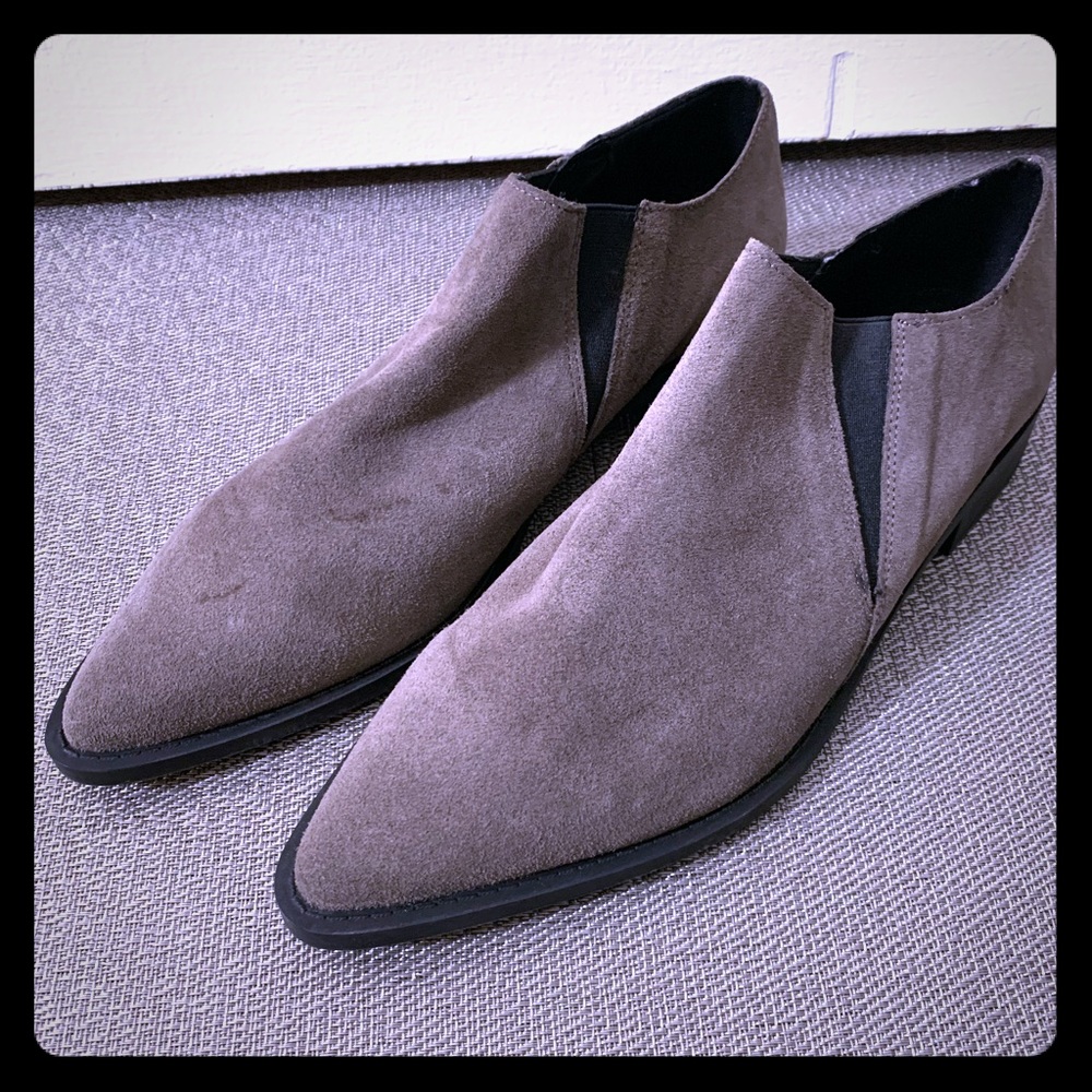 Never worn Zara gray ankle boots
